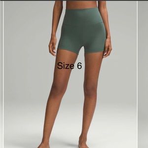 Lululemon align dark forest 4” shorts